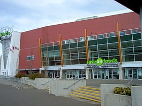 save on foods memorial centre victoria
