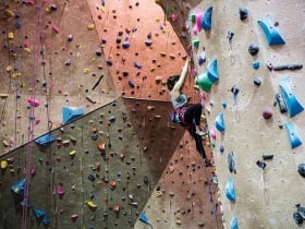 climb base5 coquitlam