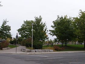 Sorauren Avenue Park