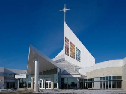 catedral de la sagrada familia saskatoon