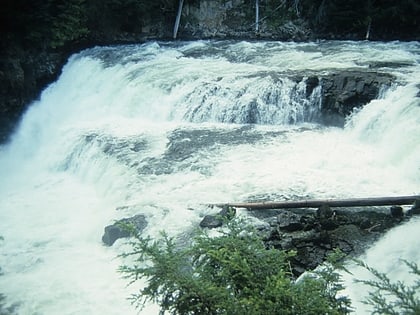 mcdougall falls park prowincjonalny wells gray