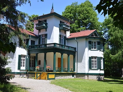 villa bellevue kingston