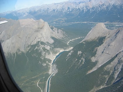 east end of rundle banff nationalpark