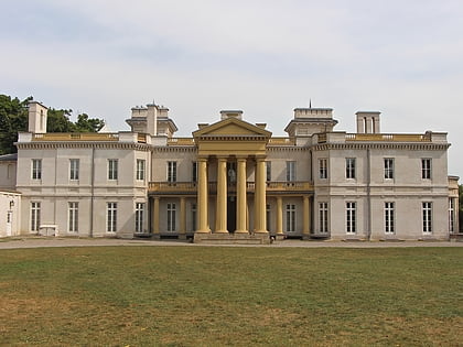 Dundurn Castle