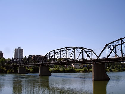 traffic bridge saskatoon