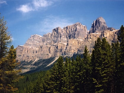castle mountain parc national de banff