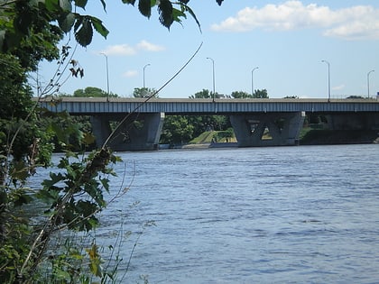mederic martin bridge montreal