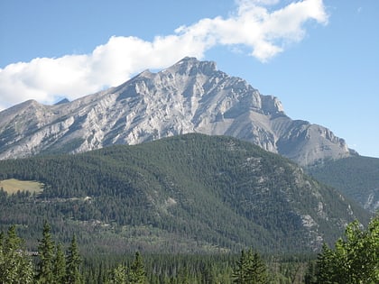 stoney squaw mountain banff nationalpark