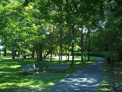 Pointe-aux-Prairies Nature Park