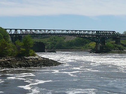 reversing falls railway bridge saint jean