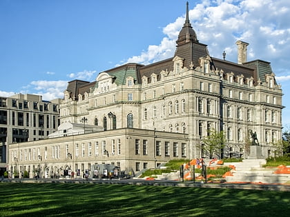 city hall montreal