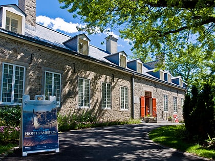 castillo ramezay montreal