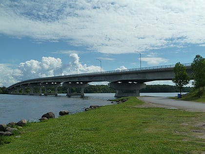 long sault bridge
