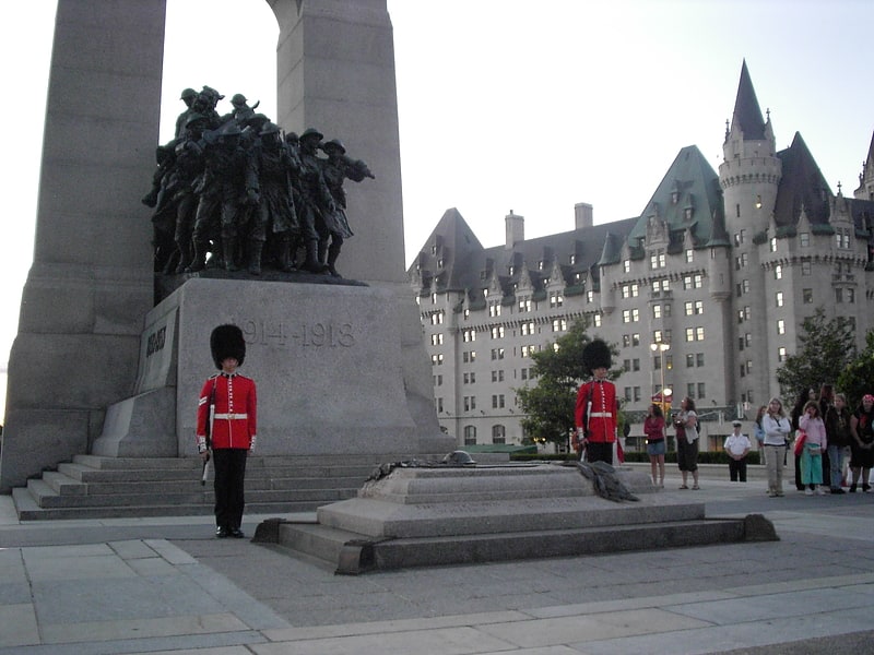 canadian war memorials welland
