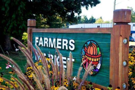 qualicum beach farmers market