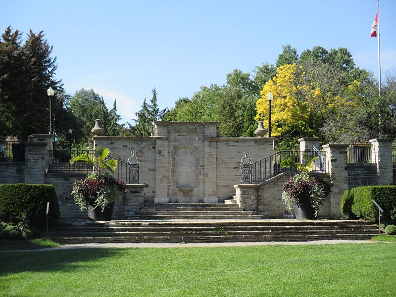 Alexander Muir Memorial Gardens