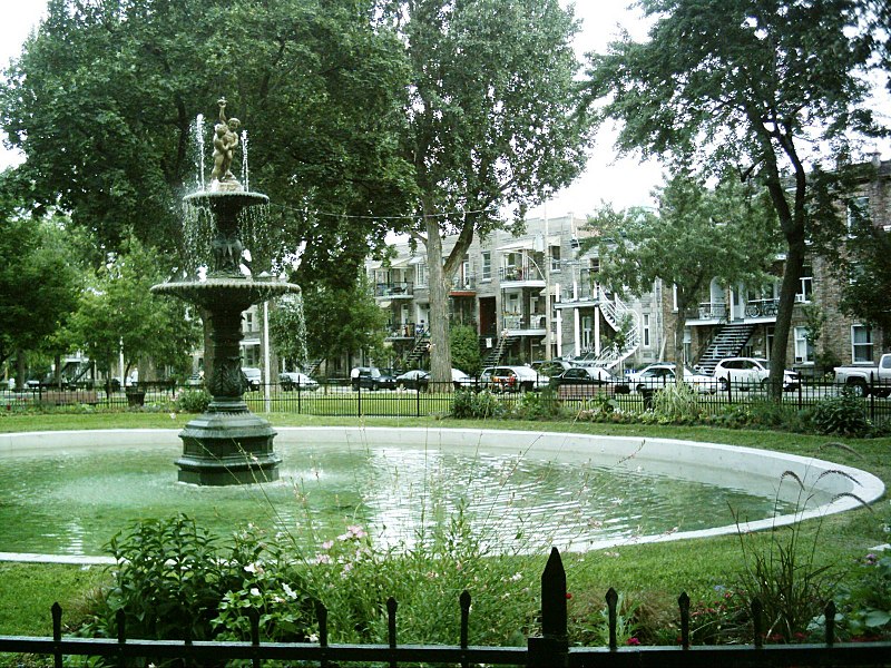 Sir George-Étienne Cartier Square
