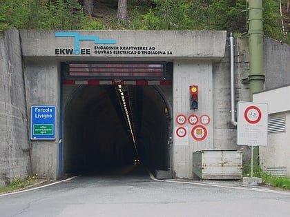 tunel munt la schera szwajcarski park narodowy