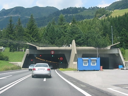 Tunel drogowy Świętego Gotarda
