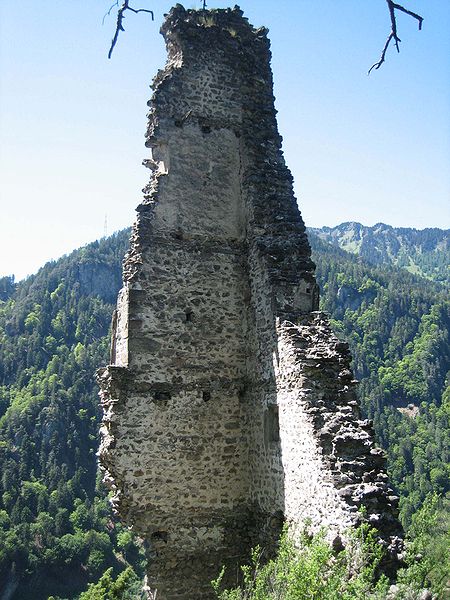 Burg Hochjuvalt