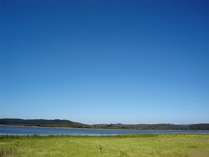 reserva nacional lago penuelas