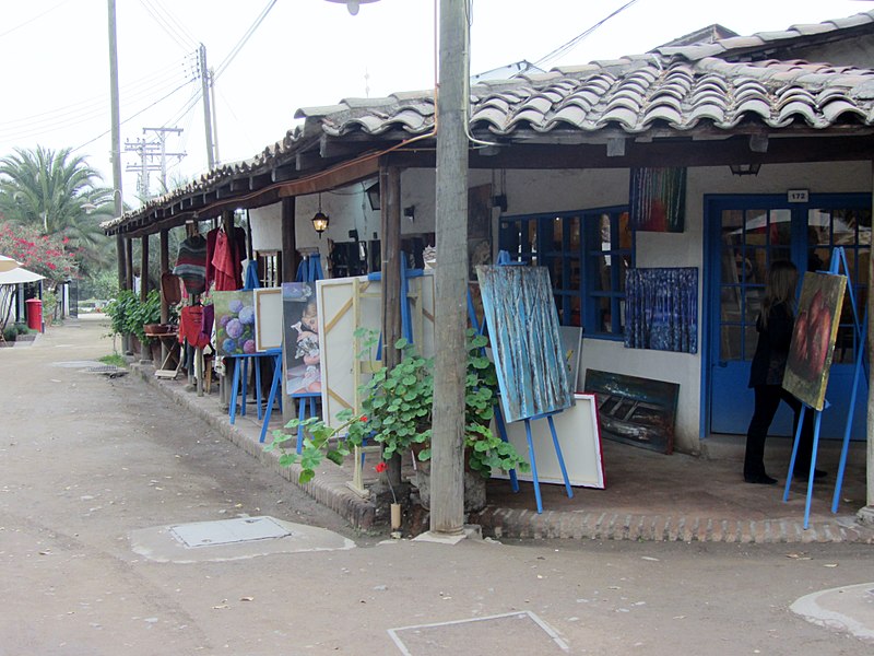 Los Dominicos Village