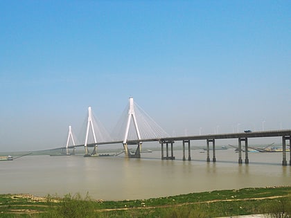dongting lake bridge yueyang