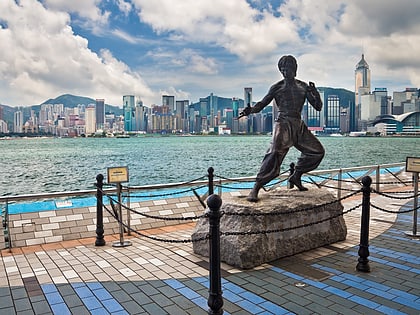 bruce lee statue hongkong