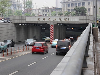 wuhan yangtze river tunnel