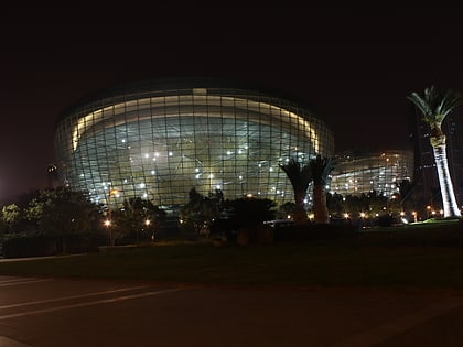 centro de arte oriental de shanghai