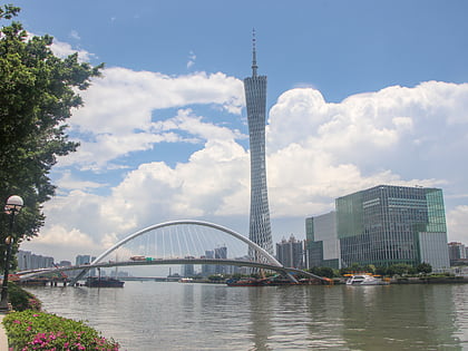 Torre de telecomunicaciones de Cantón