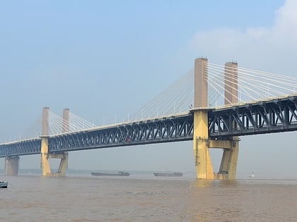 Pont de la rivière Yangtze Wuhu