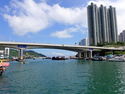 ap lei chau bridge hongkong