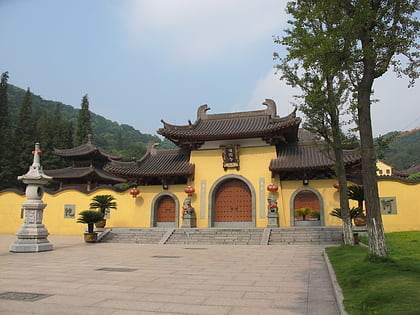 Temple Huguo