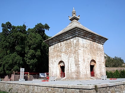 vier tor pagode