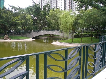 tung chau street park hong kong