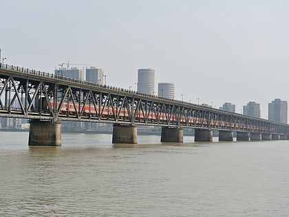 puente sobre el rio qiantang hangzhou