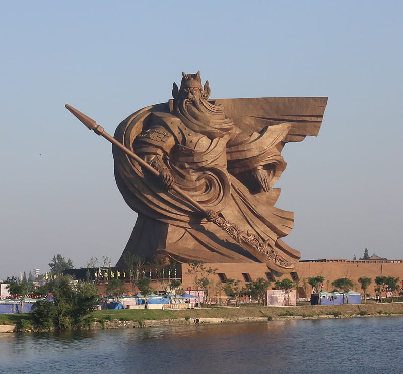 statue of guan yu jingzhou