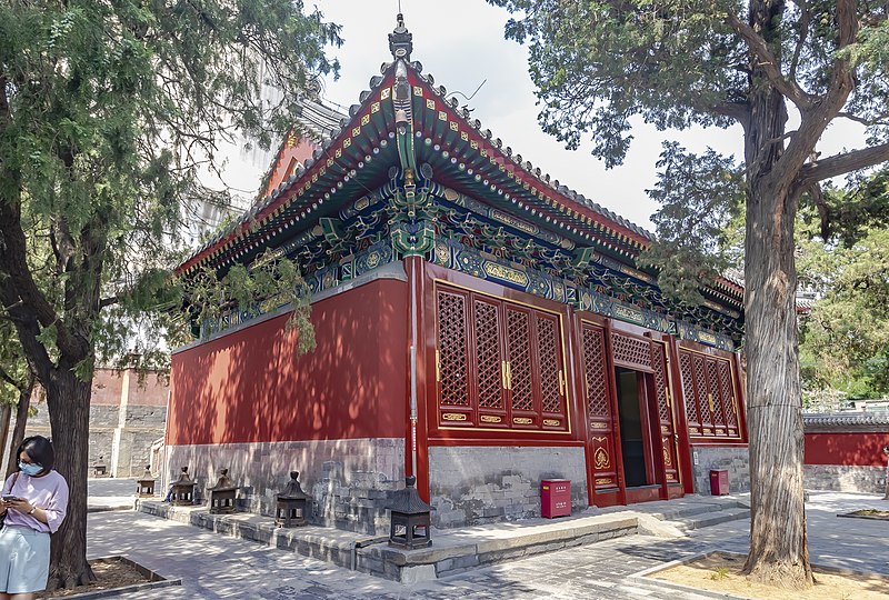 Miaoying Temple