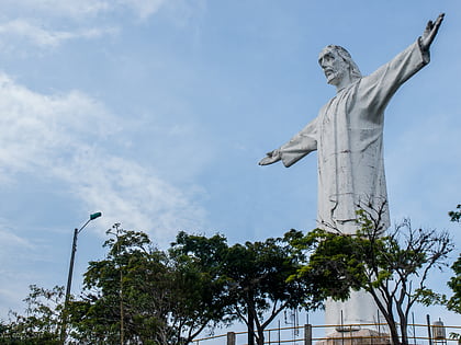 statue du christ roi cali