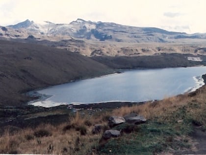 lake otun park narodowy los nevados