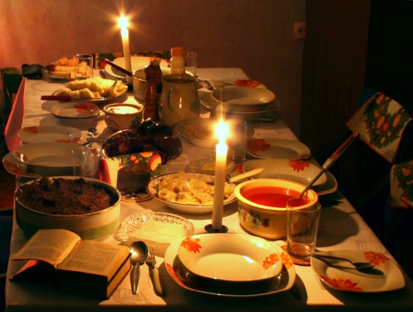 Twelve-dish Christmas Eve supper
