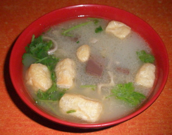 Duck blood and vermicelli soup
