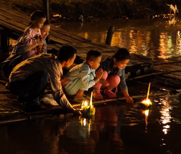 Loy Krathong