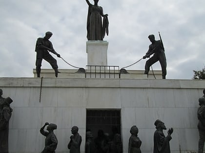 liberty monument nikosia