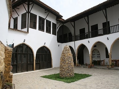 eaved house nikosia