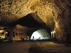 Kůlna Cave