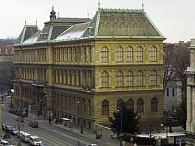 Musée des Arts décoratifs de Prague