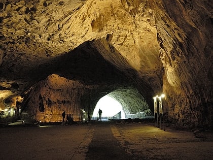 kulna cave sloup v moravskem krasu