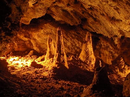 zbrasov aragonite caves